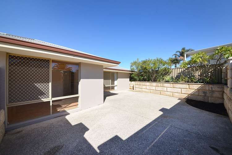 Third view of Homely house listing, 6 Pridmore Glen, Clarkson WA 6030