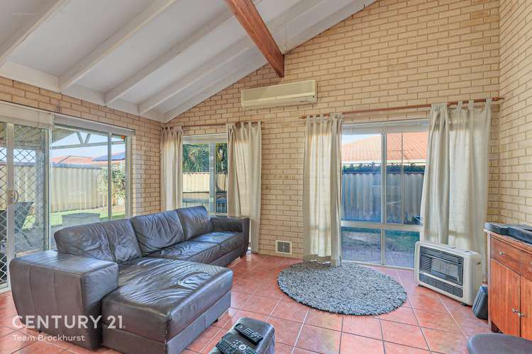 Sixth view of Homely house listing, 6 Aladdin Court, Huntingdale WA 6110