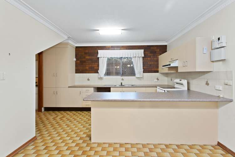 Third view of Homely unit listing, 2/21 Hunter Street, Centenary Heights QLD 4350