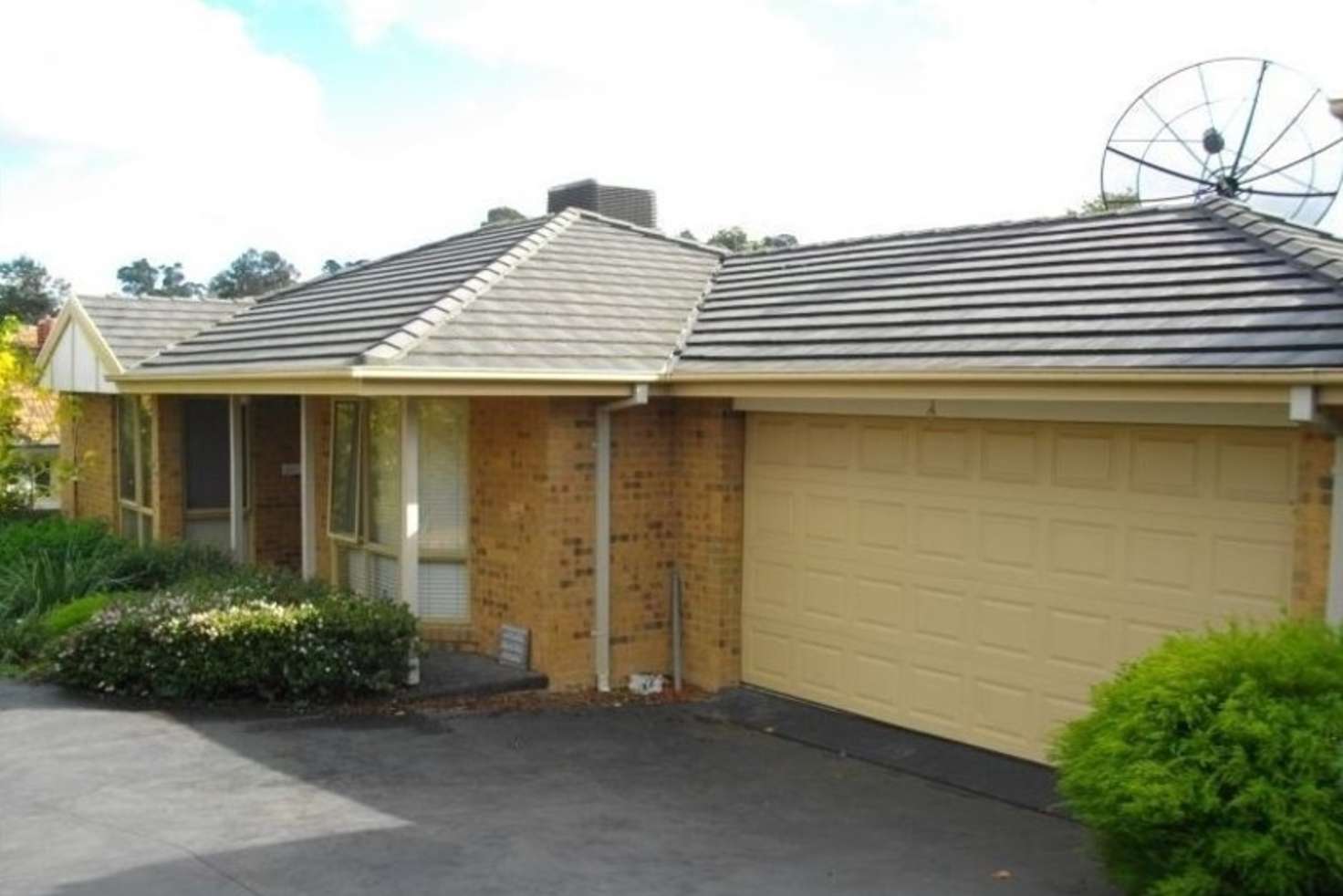 Main view of Homely unit listing, 10A Woodside Avenue, Ringwood VIC 3134