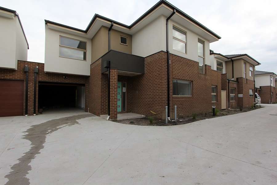 Main view of Homely townhouse listing, 3/530 Springvale Road, Springvale South VIC 3172