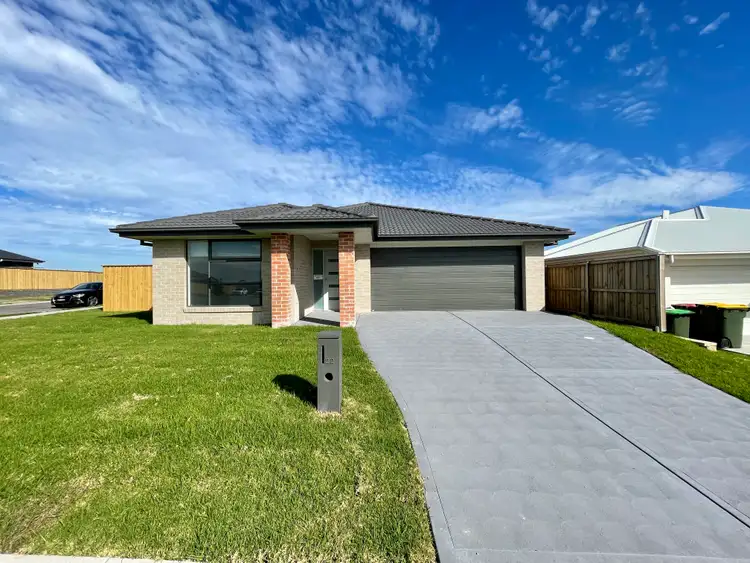 22 Malachite Street