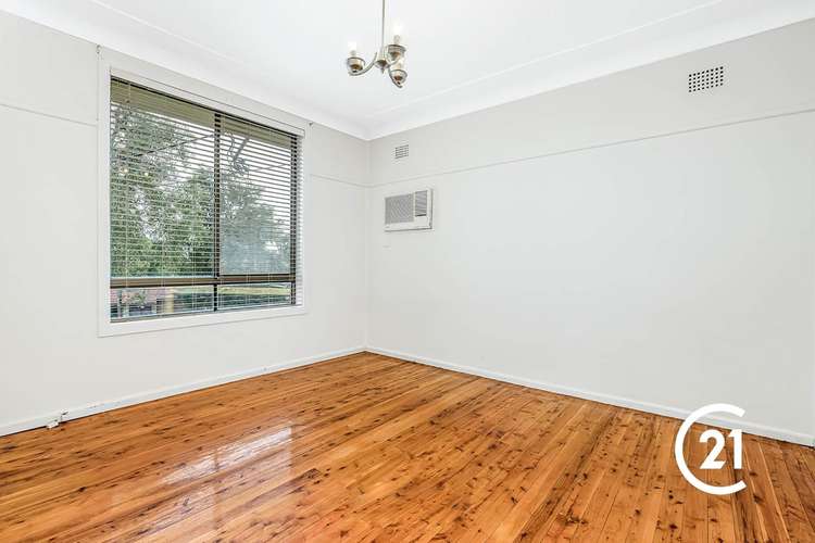 Second view of Homely house listing, 2 Gladys Crescent, Seven Hills NSW 2147