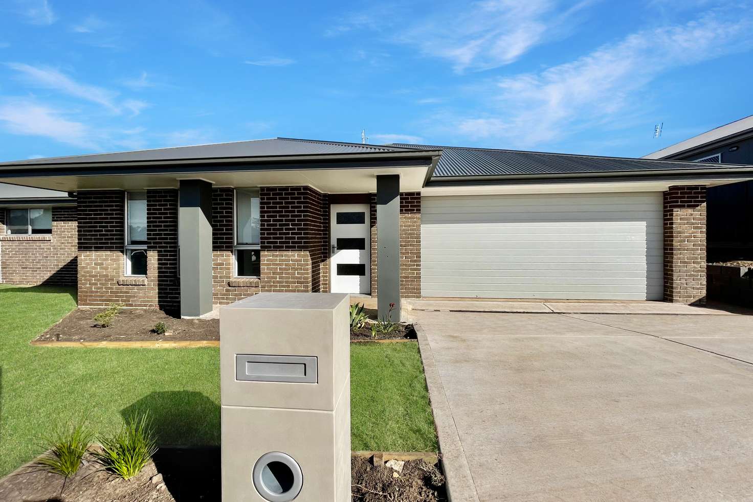 Main view of Homely semiDetached listing, 16 Mapplewell Circuit, Farley NSW 2320