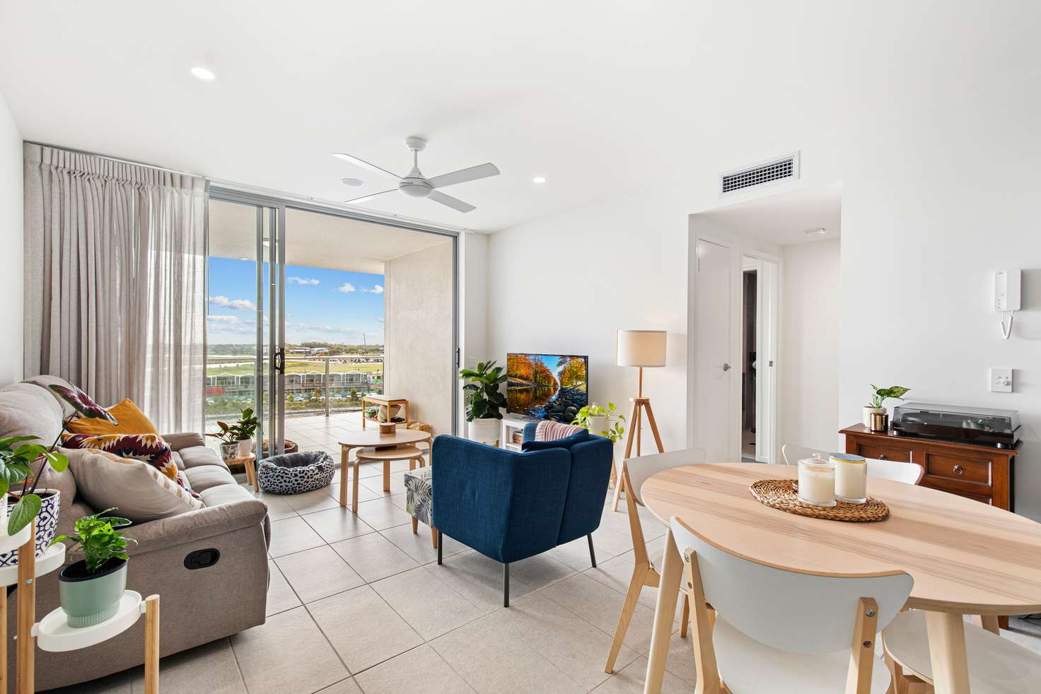 Main view of Homely unit listing, 49/15 Shine Court, Birtinya QLD 4575