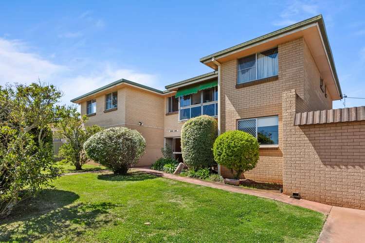 Main view of Homely unit listing, 3/128 Curzon Street, Rangeville QLD 4350