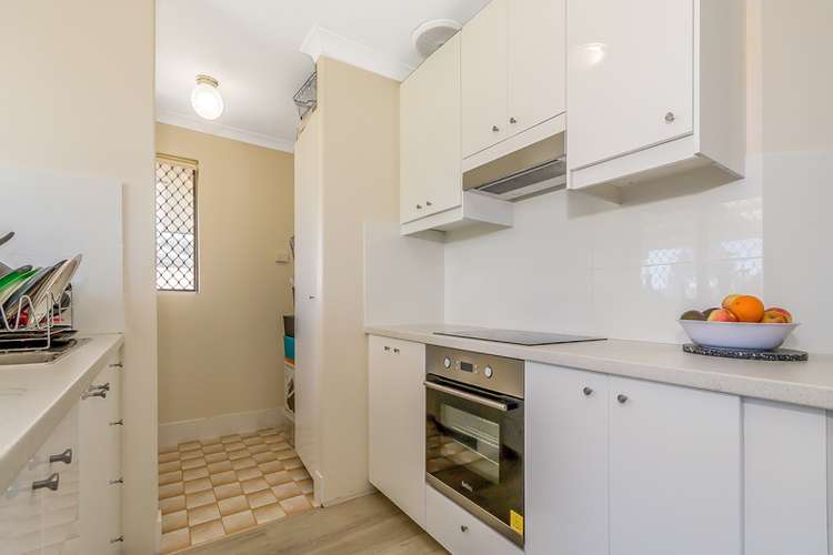 Fifth view of Homely house listing, 7 Moore Court, Cooloongup WA 6168