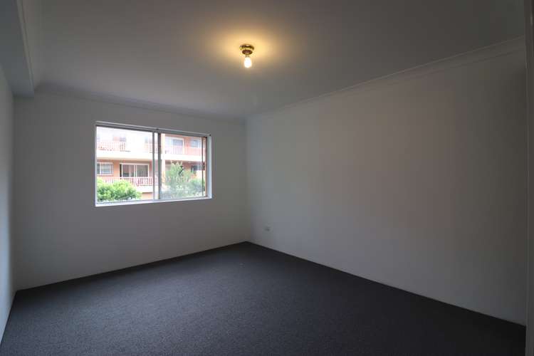 Fifth view of Homely unit listing, 18/58 Glencoe St, Sutherland NSW 2232