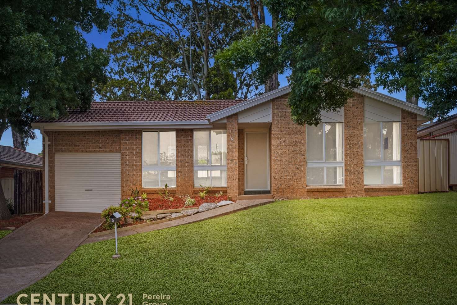 Main view of Homely house listing, 5 Gadshill Place, Rosemeadow NSW 2560