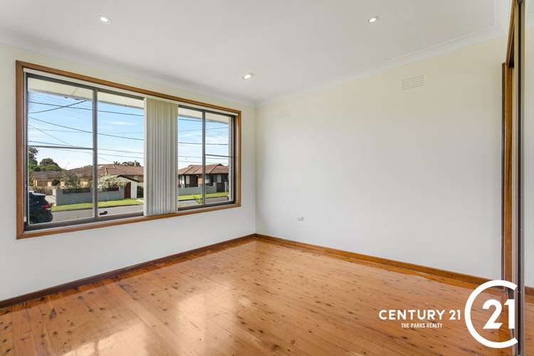 Fifth view of Homely house listing, 24 Moir Street, Smithfield NSW 2164