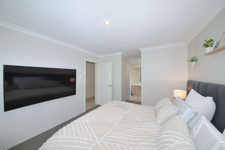 Sixth view of Homely house listing, 4 Bundjalung Rise, Yanchep WA 6035