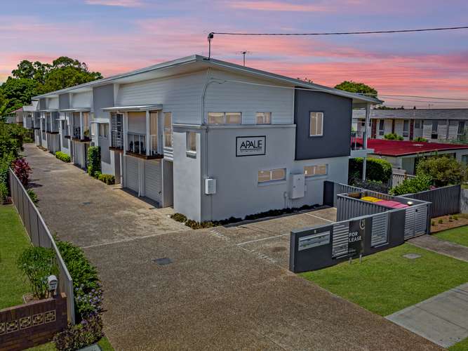 Main view of Homely townhouse listing, 1/8 Griffith Road, Scarborough QLD 4020