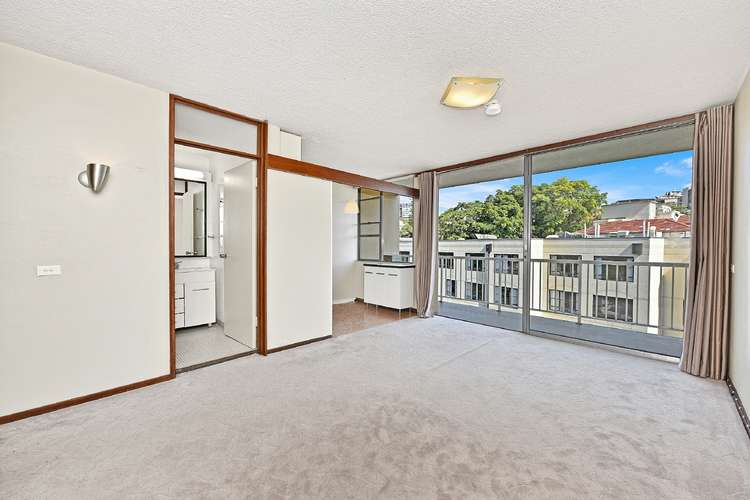 Third view of Homely studio listing, 704/76 Roslyn Gardens, Elizabeth Bay NSW 2011