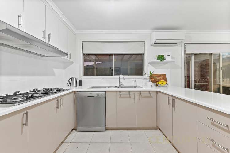 Fifth view of Homely house listing, 32 Grevillea Place, Pakenham VIC 3810