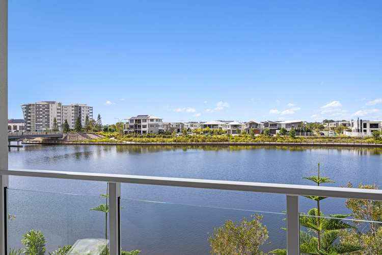 Second view of Homely unit listing, 8/14 Bright Place, Birtinya QLD 4575