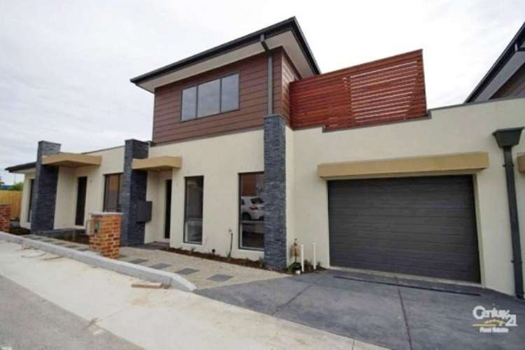 Main view of Homely townhouse listing, 3/1 Barry Street, Bentleigh VIC 3204