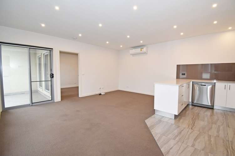 Second view of Homely apartment listing, 2/46 Gilbert Grove, Bentleigh VIC 3204