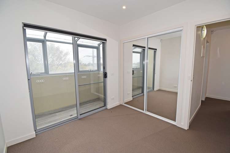 Fifth view of Homely apartment listing, 2/46 Gilbert Grove, Bentleigh VIC 3204