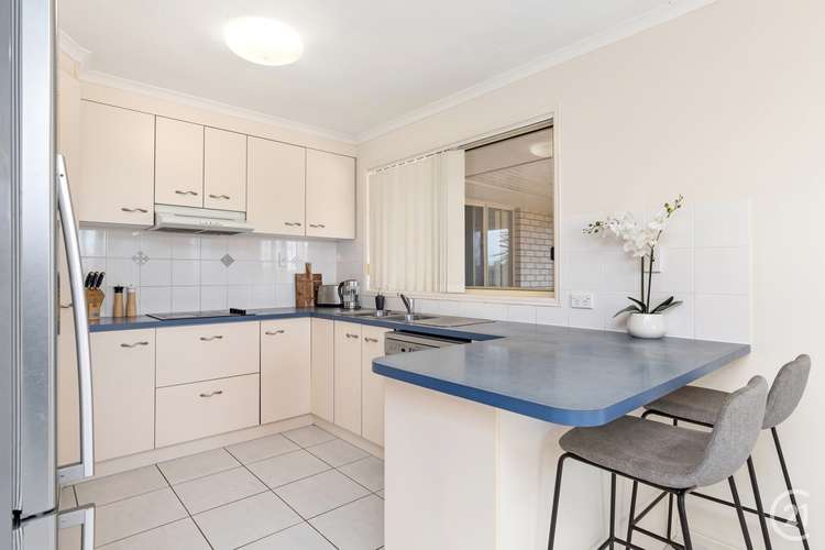 Second view of Homely house listing, 7 Kingston Court, Point Vernon QLD 4655
