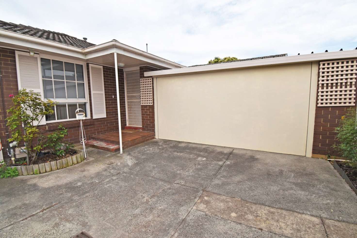Main view of Homely unit listing, 4/10 Ulupna Road, Ormond VIC 3204