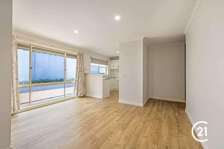 Second view of Homely unit listing, 5/90 Hare Street, Echuca VIC 3564