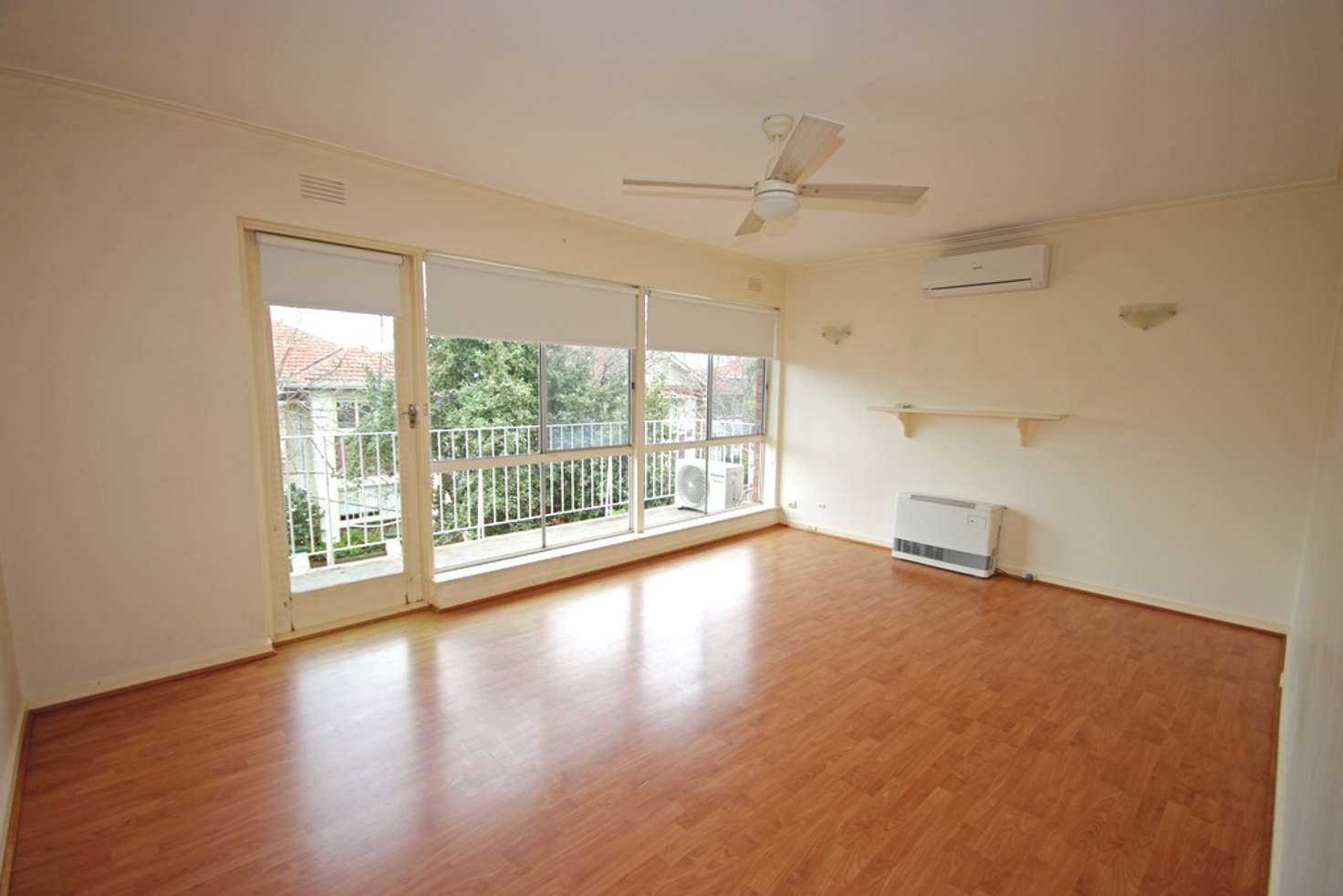 Main view of Homely apartment listing, 4/21 Tiuna Grove, Elwood VIC 3184