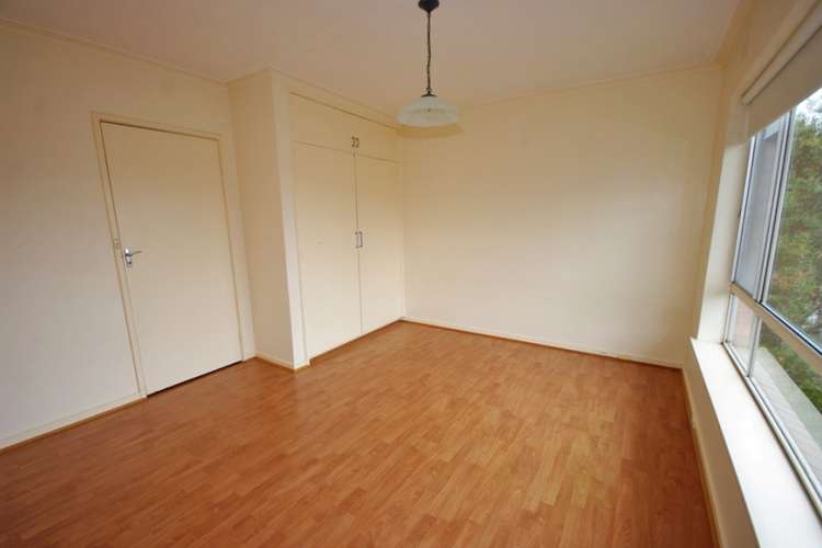 Fifth view of Homely apartment listing, 4/21 Tiuna Grove, Elwood VIC 3184