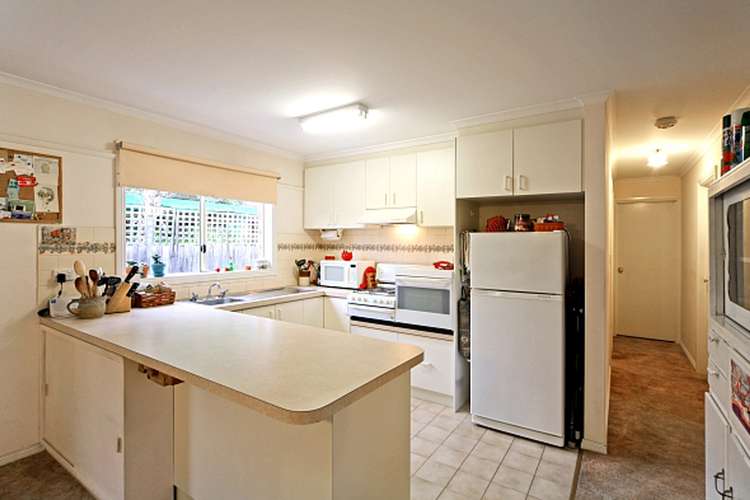 Fifth view of Homely unit listing, 2/17 Lilac Street, Bentleigh East VIC 3165