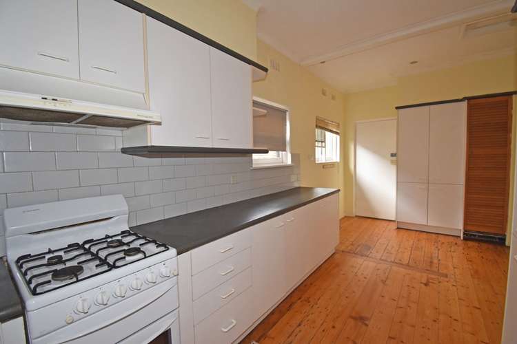 Fourth view of Homely apartment listing, 19 Tucker Road, Bentleigh VIC 3204