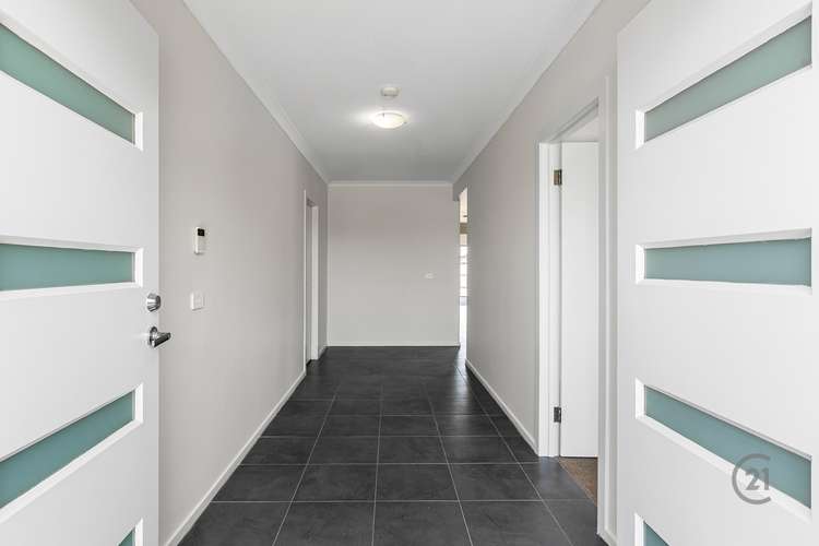 Second view of Homely house listing, 10 Ostend Crescent, Point Cook VIC 3030