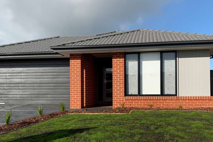 Main view of Homely house listing, 26 Meadowbrook Crescent, Warragul VIC 3820