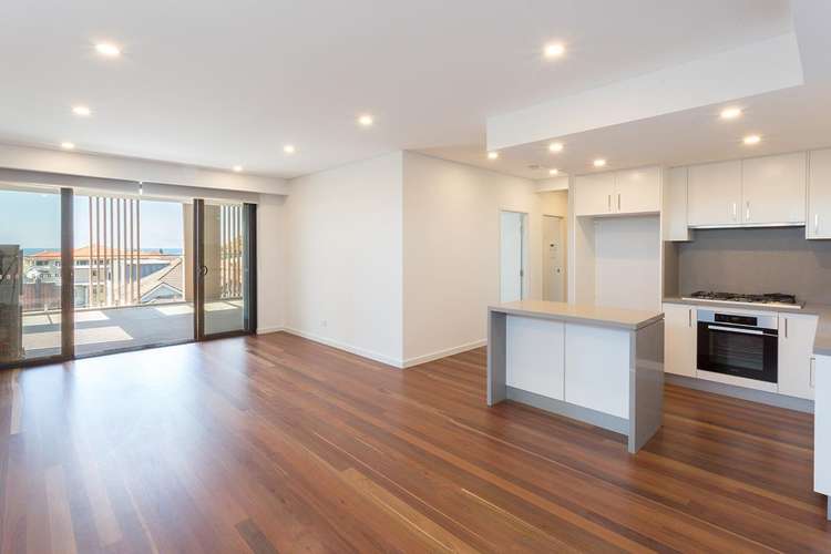 Third view of Homely apartment listing, 301/120 Brook Street, Coogee NSW 2034