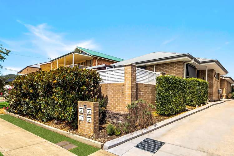 Main view of Homely villa listing, 1/117 Booker Bay Road, Booker Bay NSW 2257