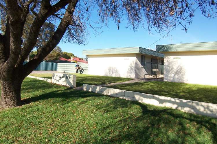 Main view of Homely flat listing, 5/2 Cowcumbla Street, Cootamundra NSW 2590