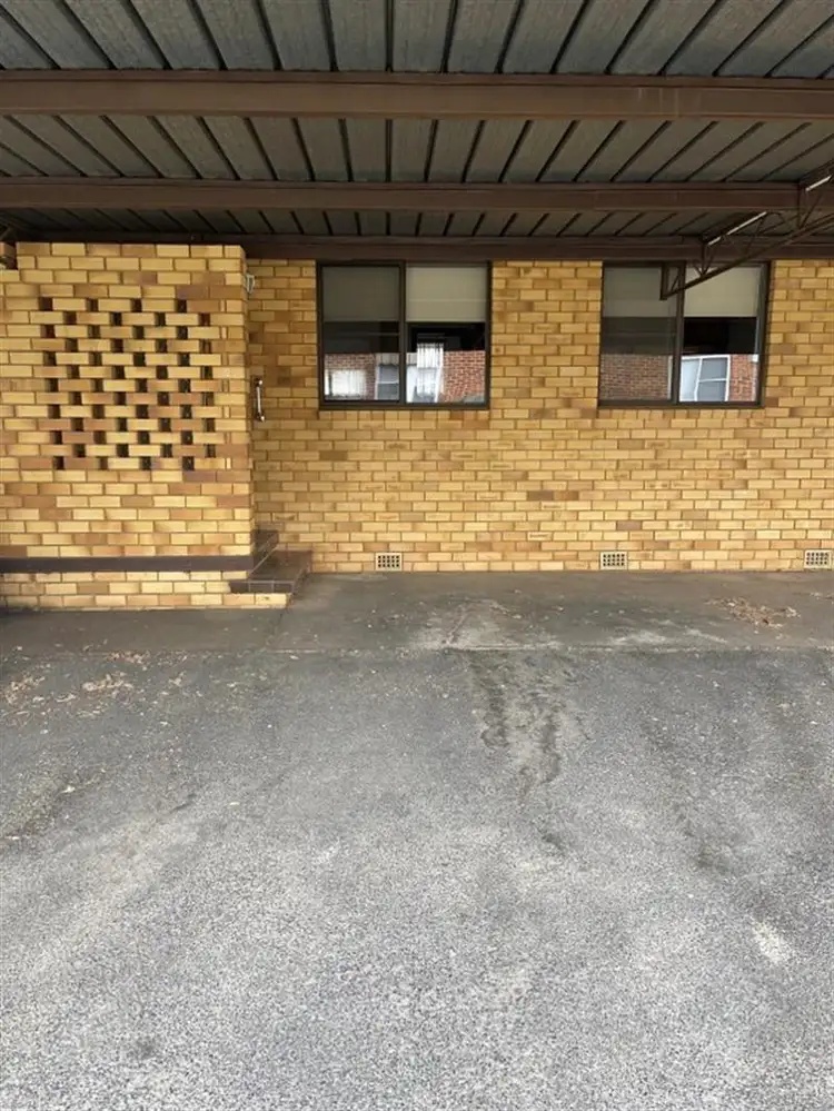Main view of Homely unit listing, 2/15 Vera Street, Tamworth NSW 2340