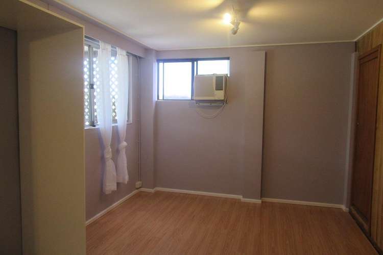 Second view of Homely flat listing, 4 Seacroft Close, Belmont North NSW 2280