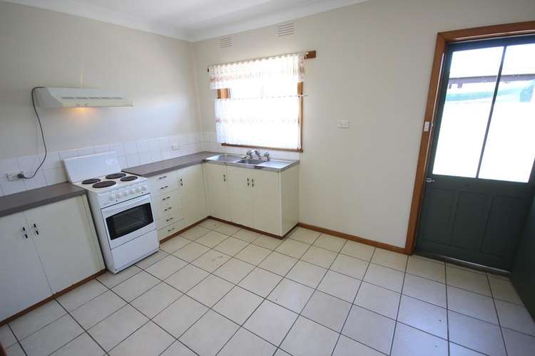 Fifth view of Homely unit listing, 4/1040 Corella  Street, North Albury NSW 2640