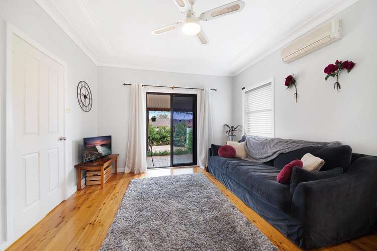 Third view of Homely villa listing, 1/140 Barrenjoey Road, Ettalong Beach NSW 2257