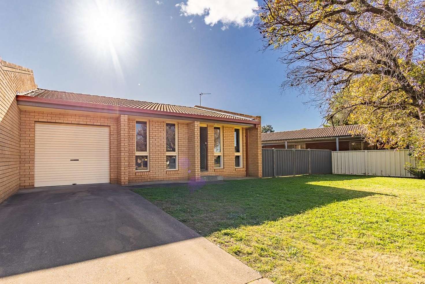 Main view of Homely semiDetached listing, 3 Greenway Place, Dubbo NSW 2830