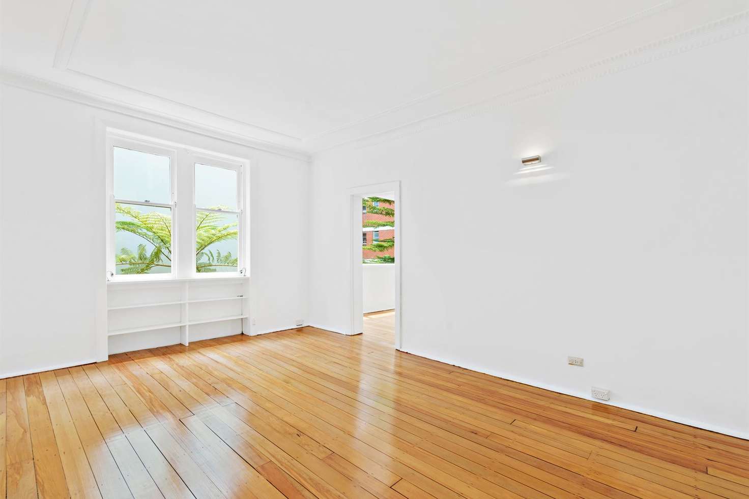 Main view of Homely apartment listing, 9/46 Roslyn Gardens, Elizabeth Bay NSW 2011