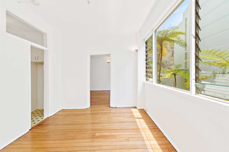 Third view of Homely apartment listing, 9/46 Roslyn Gardens, Elizabeth Bay NSW 2011