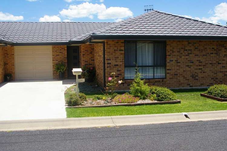 Main view of Homely townhouse listing, 2/21 Dumaresq Street, Uralla NSW 2358