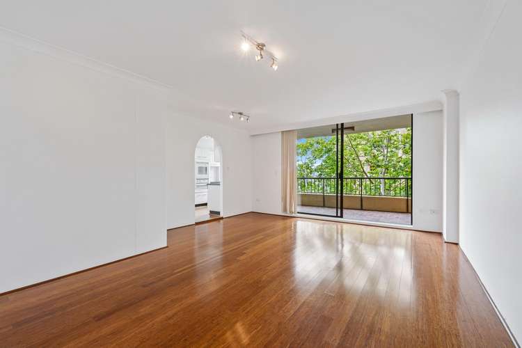 Main view of Homely apartment listing, 18/29-35 Roslyn Gardens, Elizabeth Bay NSW 2011