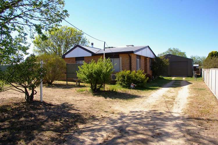 Main view of Homely house listing, 33 Rowan Avenue, Uralla NSW 2358