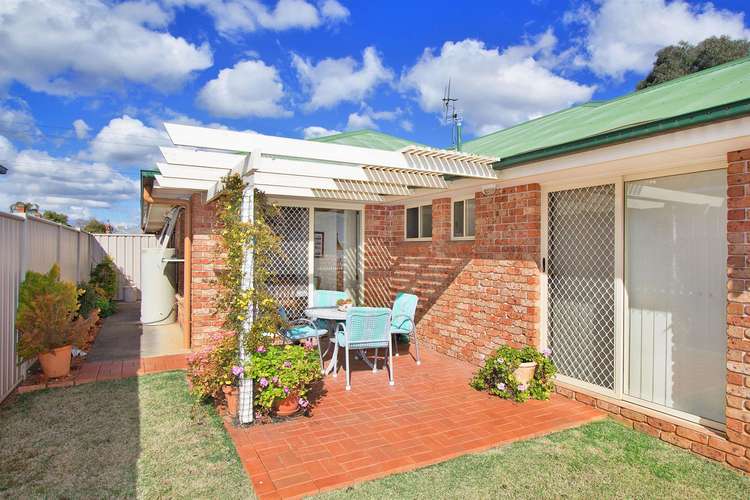 Sixth view of Homely house listing, 2 Griffin Avenue, Tamworth NSW 2340