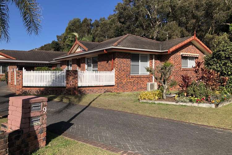 Main view of Homely semiDetached listing, 2/9 Freeburn Street, Yamba NSW 2464