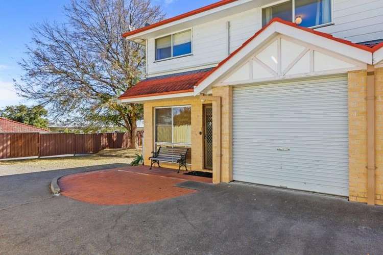Main view of Homely townhouse listing, 1/73 Crown Street, Tamworth NSW 2340