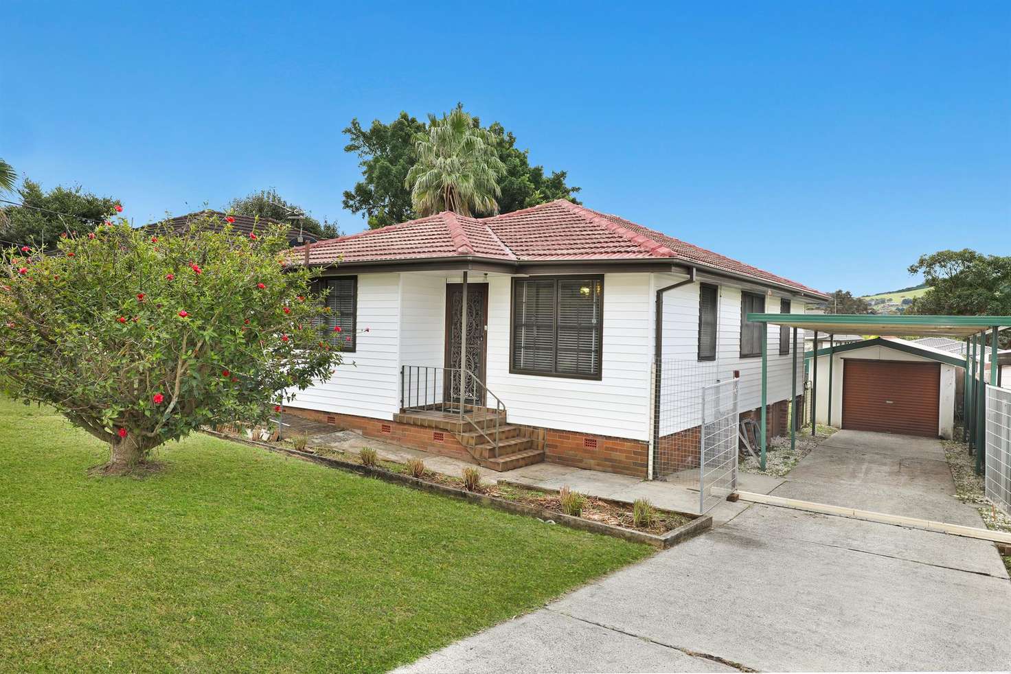 Main view of Homely house listing, 486 Northcliffe Drive, Berkeley NSW 2506