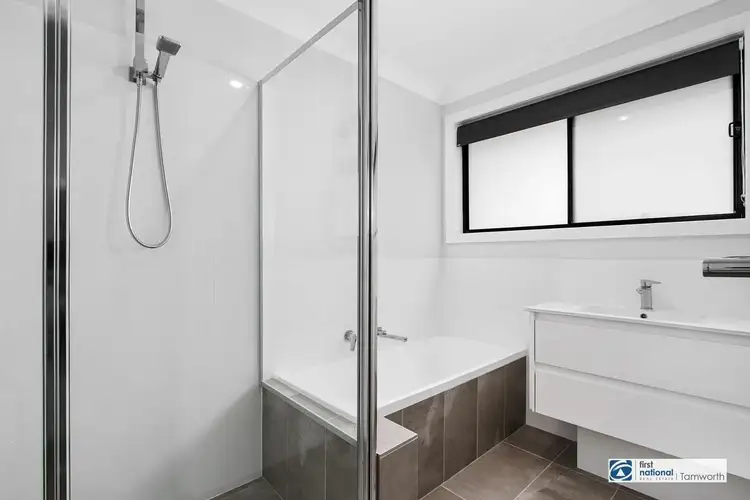 Fifth view of Homely villa listing, 2/19 Minnamurra Crescent, Hillvue NSW 2340