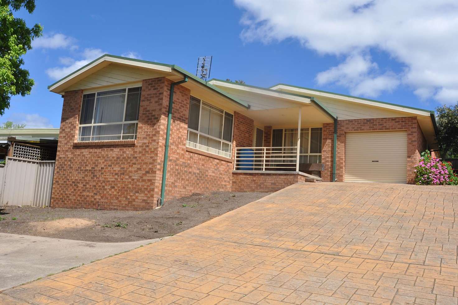 Main view of Homely unit listing, 3/7 Kirk Avenue, Tumut NSW 2720